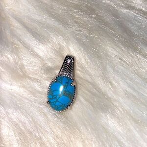 New without tags turquoise pendant